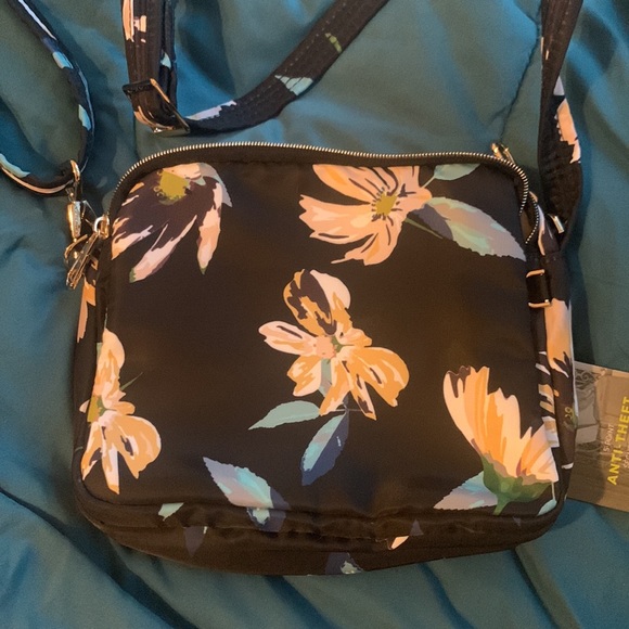 NWT Travelon Anti-theft floral crossbody - Picture 2 of 3